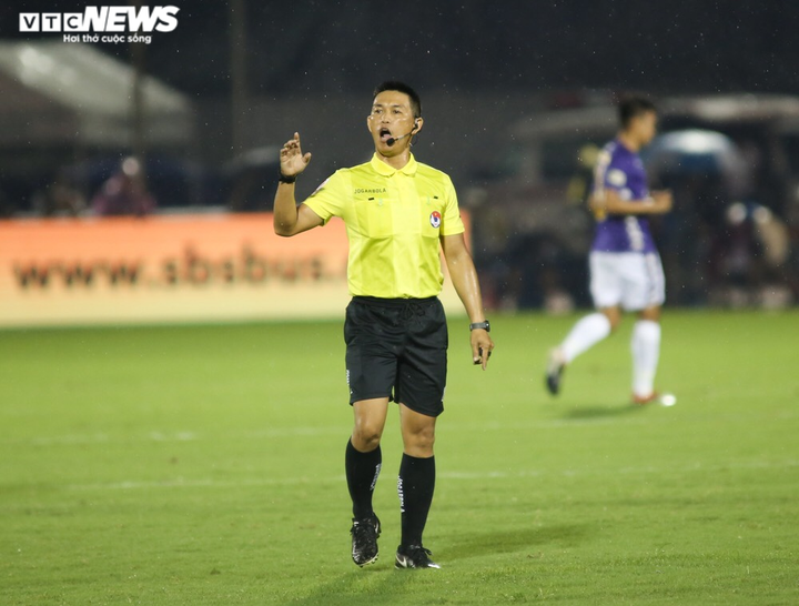 Trực tiếp CLB TP.HCM vs Hà Nội FC: Hà Nội FC liên tiếp ghi bàn - 1