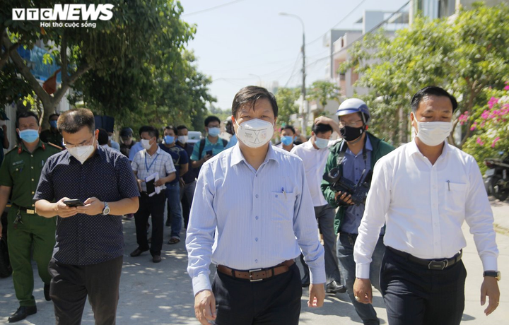 Thủ tướng: ‘Chúng ta đã giữ không ai tử vong vì dịch, giờ phải cố gắng hơn nữa’ - 2