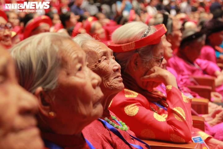 Thủ tướng đọc thơ Tố Hữu tri ân các Mẹ Việt Nam Anh hùng - 3