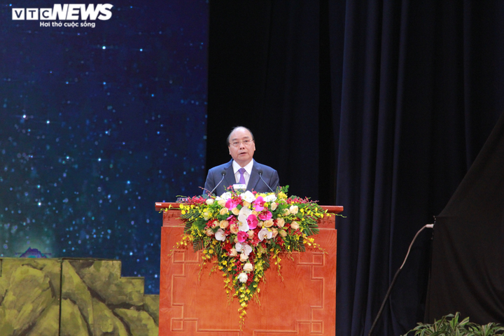 Thủ tướng đọc thơ Tố Hữu tri ân các Mẹ Việt Nam Anh hùng - 2