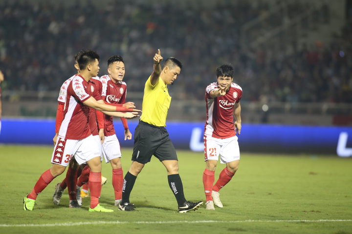 CLB TP.HCM kiến nghị thay trưởng ban trọng tài Dương Văn Hiền - 1