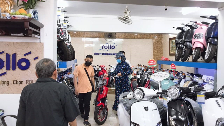 Xe máy điện đẹp như xe tay ga, giá rẻ, đắt khách - 1