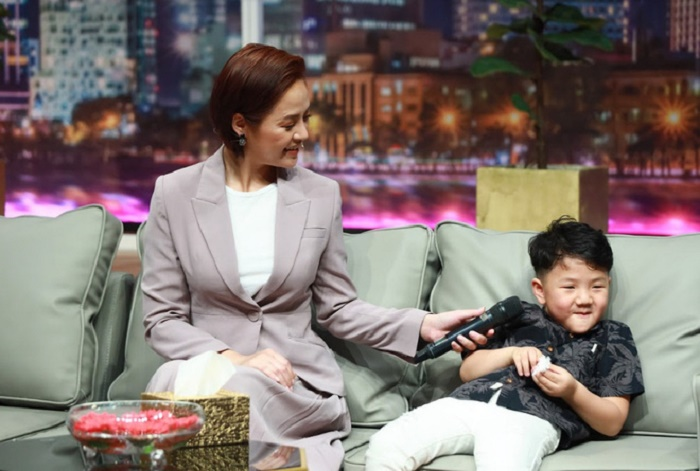 Thu Quỳnh: Tôi đi trên những nóc nhà hết đêm này sang đêm khác - 1