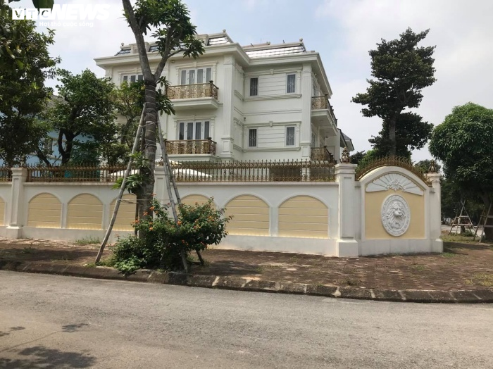 Cận cảnh nhiều biệt thự 'khủng' xây sai phép tại khu đô thị Vân Canh - 5