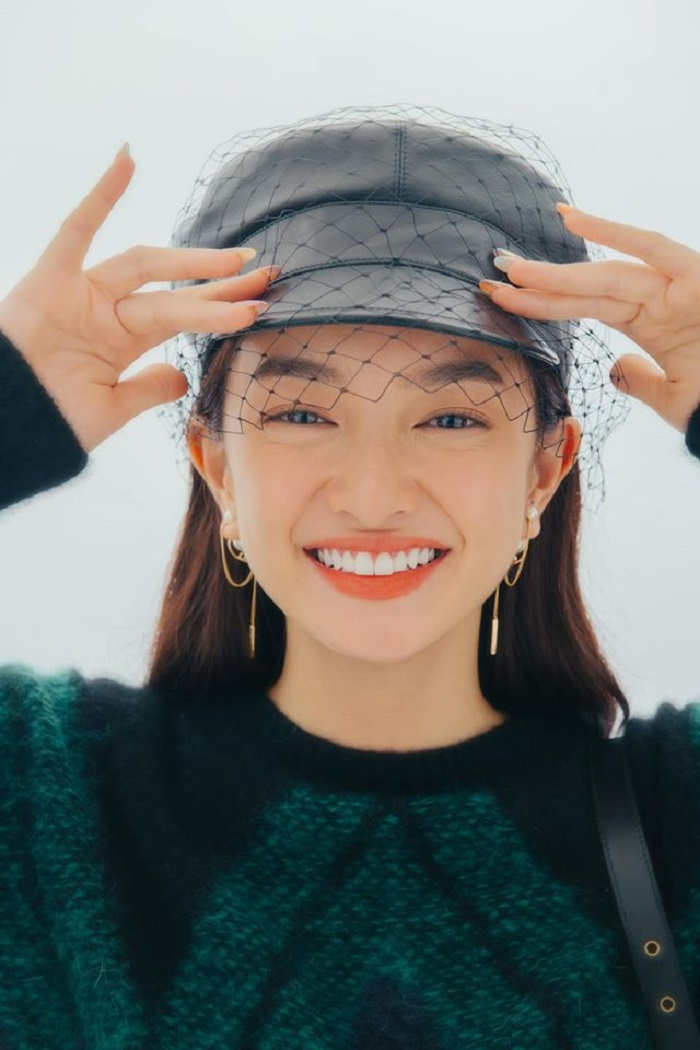 Kaity Nguyễn - sao Việt đầu tiên tự cách ly sau khi tới Đà Nẵng - 2