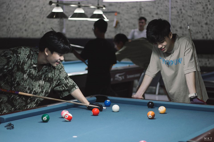 Hai nam sinh khiến dân mạng mê mẩn vì 'đẹp không góc chết' - 7