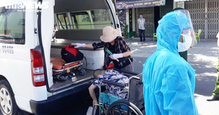 Cận cảnh khu phong tỏa 3 bệnh viện lớn giữa trung tâm Đà Nẵng - 7