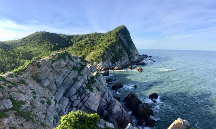 Quan Lạn: Vẻ đẹp mê hoặc của những bãi cát trắng muốt trải dài bất tận - 6