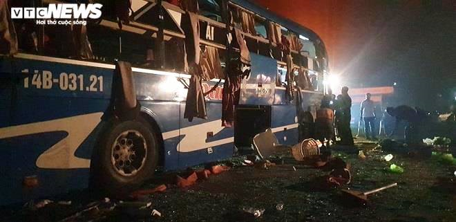 Hiện trường lật xe khách ở Thái Bình khiến gần 20 người bị thương - 4