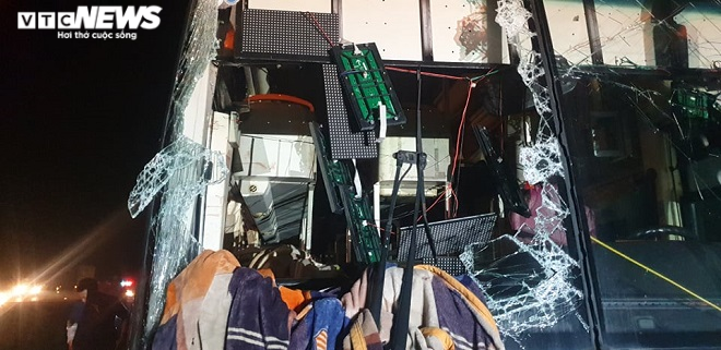 Hiện trường lật xe khách ở Thái Bình khiến gần 20 người bị thương - 6