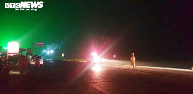 Hiện trường lật xe khách ở Thái Bình khiến gần 20 người bị thương - 7