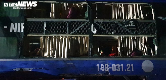 Hiện trường lật xe khách ở Thái Bình khiến gần 20 người bị thương - 3