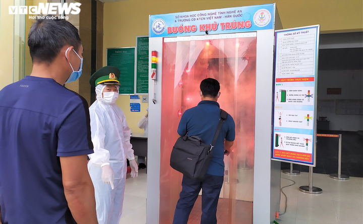 Bộ đội biên phòng Nghệ An tuần tra thâu đêm, ngăn nhập cảnh trái phép - 14