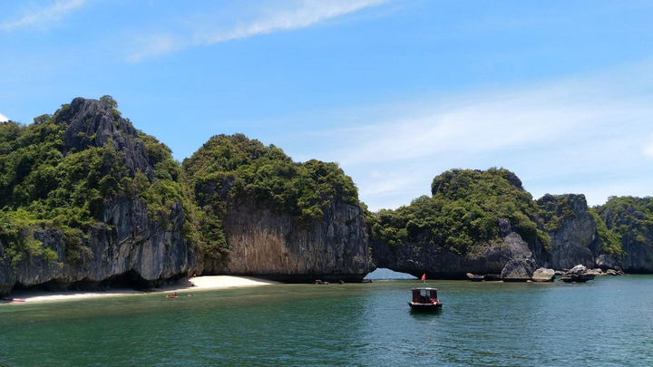 Vịnh Lan Hạ: Đảo ngọc thiên đường ở Cát Bà - 4