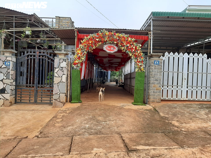 Chống dịch COVID-19, nhiều gia đình ở Đắk Lắk tự nguyện hoãn cưới - 3