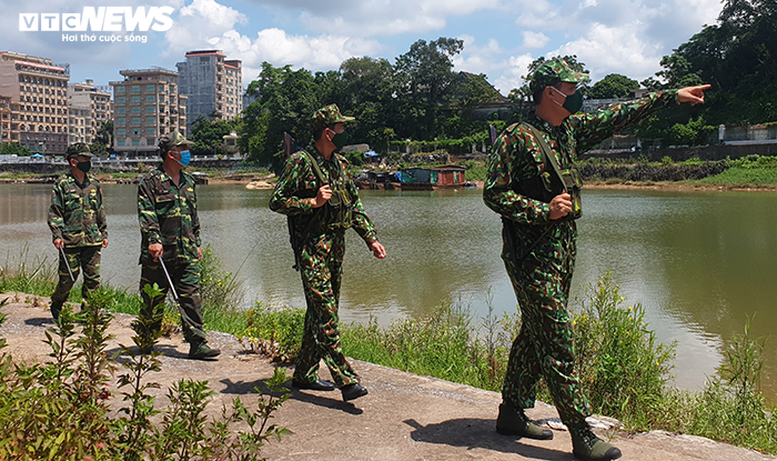 Lính biên phòng ròng rã 4 tháng trực xuyên ngày đêm ngăn nhập cảnh trái phép - 11