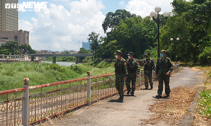 Lính biên phòng ròng rã 4 tháng trực xuyên ngày đêm ngăn nhập cảnh trái phép - 13