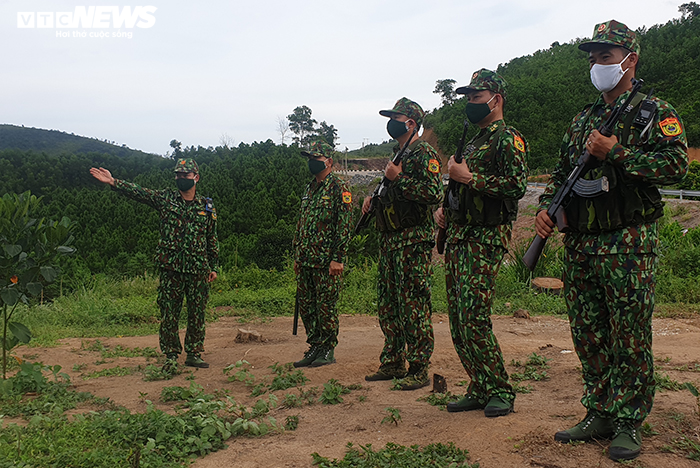 Lính biên phòng ròng rã 4 tháng trực xuyên ngày đêm ngăn nhập cảnh trái phép - 3