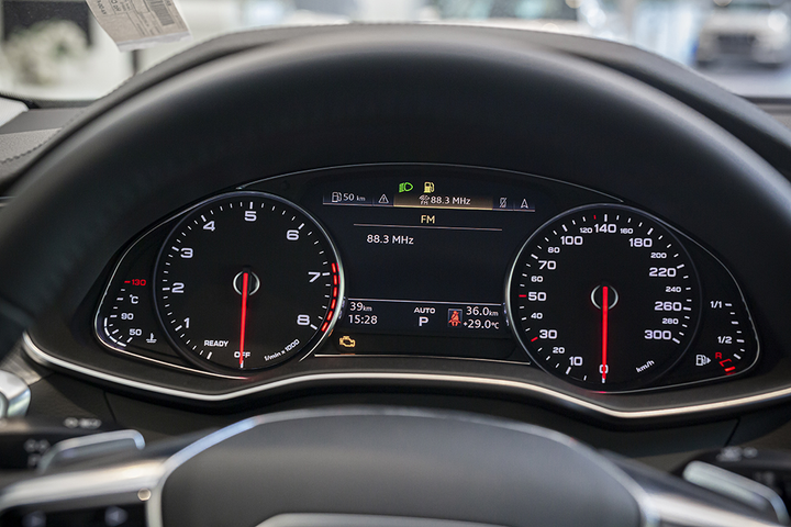 Cận cảnh Audi A6 45 TFSI vừa xuất hiện ở Việt Nam - 6