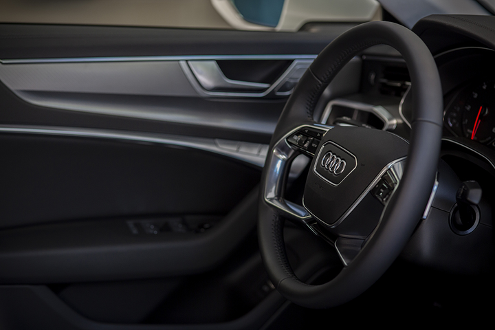 Cận cảnh Audi A6 45 TFSI vừa xuất hiện ở Việt Nam - 7