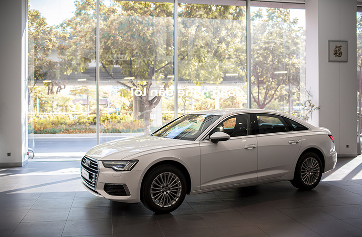 Cận cảnh Audi A6 45 TFSI vừa xuất hiện ở Việt Nam - 1