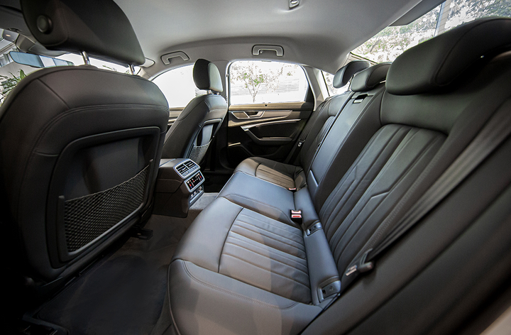 Cận cảnh Audi A6 45 TFSI vừa xuất hiện ở Việt Nam - 9