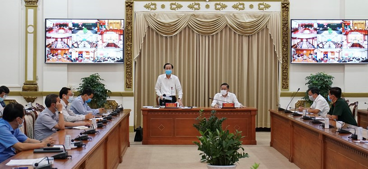 Đề xuất áp dụng Chỉ thị 19 ở TP.HCM, giữ khoảng cách tối thiểu 1 m - 1