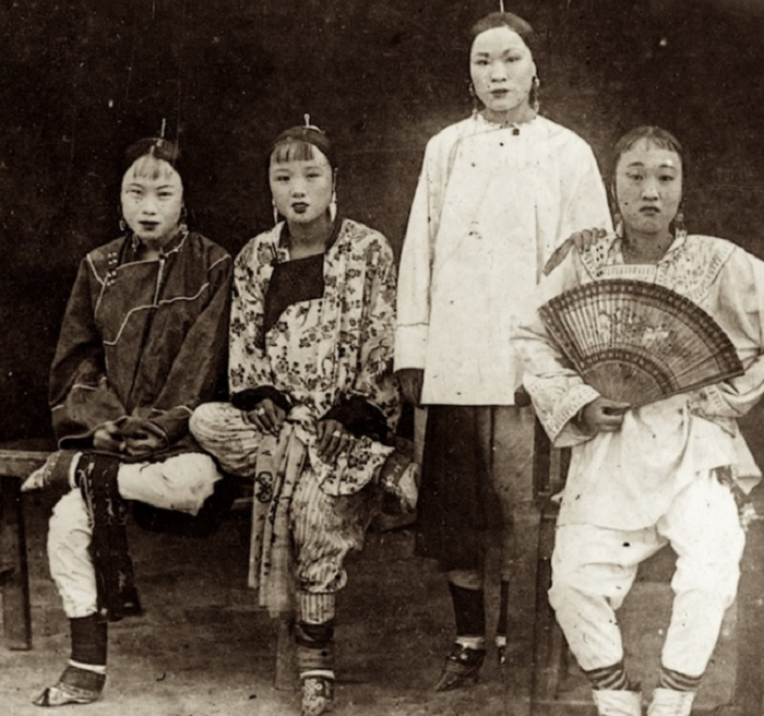 Loạt ảnh tiết lộ cuộc sống của kỹ nữ lầu xanh Trung Quốc đời Thanh - 10