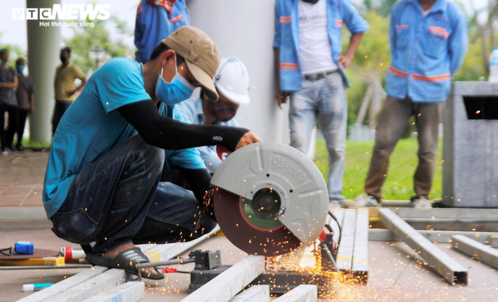 Chỉ 4 ngày, ‘đĩa bay’ hơn 94.000 m2 ở Đà Nẵng sẽ thành bệnh viện dã chiến - 4