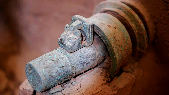 Cận cảnh cỗ xe hoàng gia khảm ngọc thời Tây Chu gần 3.000 tuổi - 5