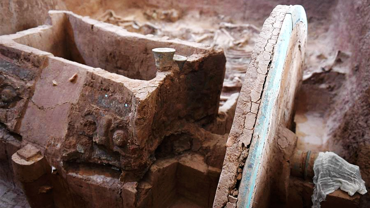 Cận cảnh cỗ xe hoàng gia khảm ngọc thời Tây Chu gần 3.000 tuổi - 6