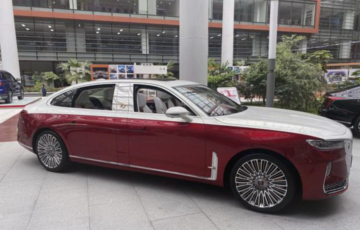 Hồng Kỳ H9+ nâng cấp tiện nghi 'quyết đấu' Rolls Royce - 2
