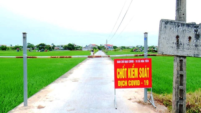 Hủy chuyến công tác, lãnh đạo tỉnh Thái Bình họp khẩn chống dịch COVID-19 - 3