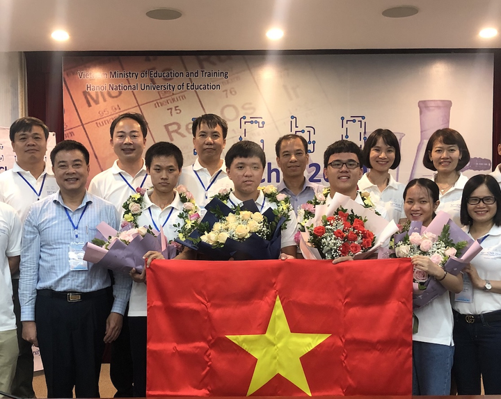 Nam sinh lớp 11 giành huy chương vàng Olympia Hoá và 20 ngày căng thẳng ôn luyện - 3