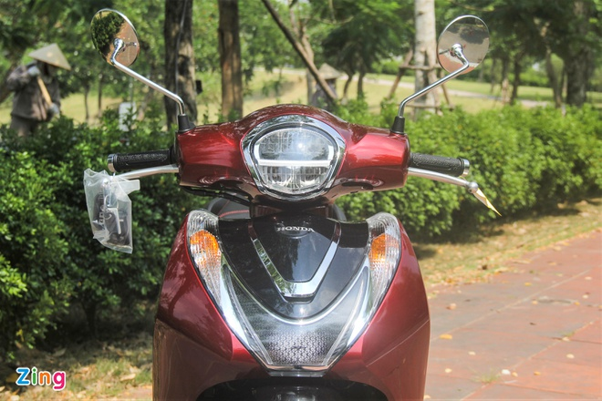 Honda SH Mode 2020 về đại lý, 'đội' giá bán 14 triệu - 2