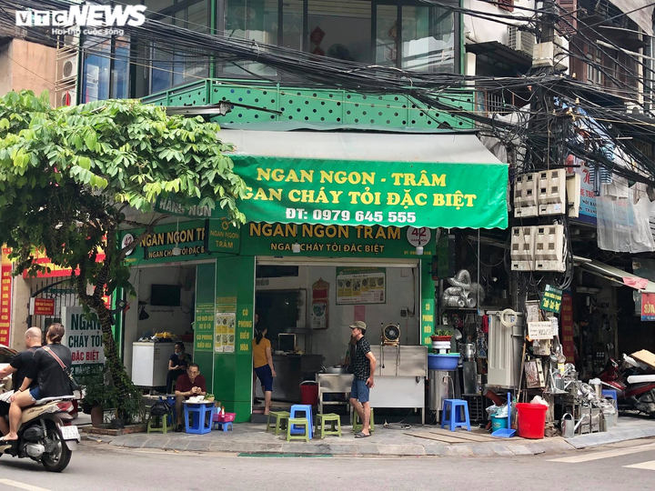 Phố cổ Hà Nội kinh doanh ế ẩm giữa mùa dịch COVID-19 - 12