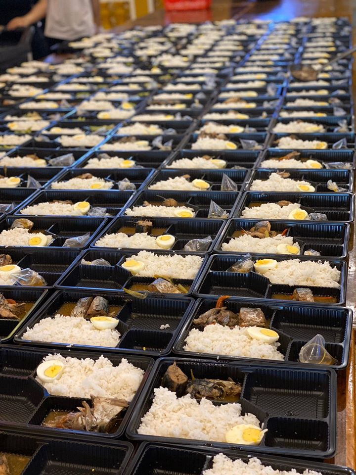 Ảnh: Ấm lòng những suất cơm tặng y bác sỹ chống COVID-19 tại Đà Nẵng - 4