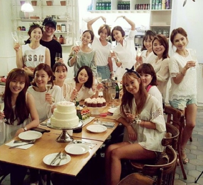 Bí mật hôn nhân của Bae Yong Joon và nữ diễn viên hạng B - 4