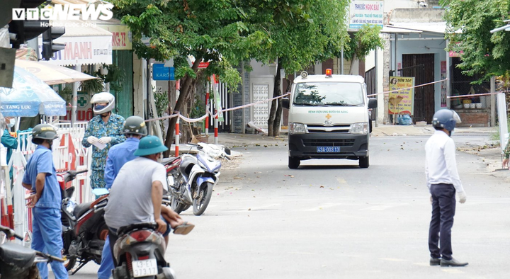 Cận cảnh cuộc sống trong thôn đầu tiên ở Đà Nẵng bị cách ly khẩn cấp - 3