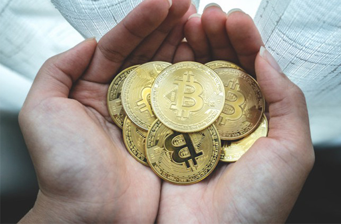 Giá Bitcoin hôm nay 18/1: Bitcoin tiếp đà giảm sâu, nhiều tiền ảo nguy cơ sụp đổ - 1