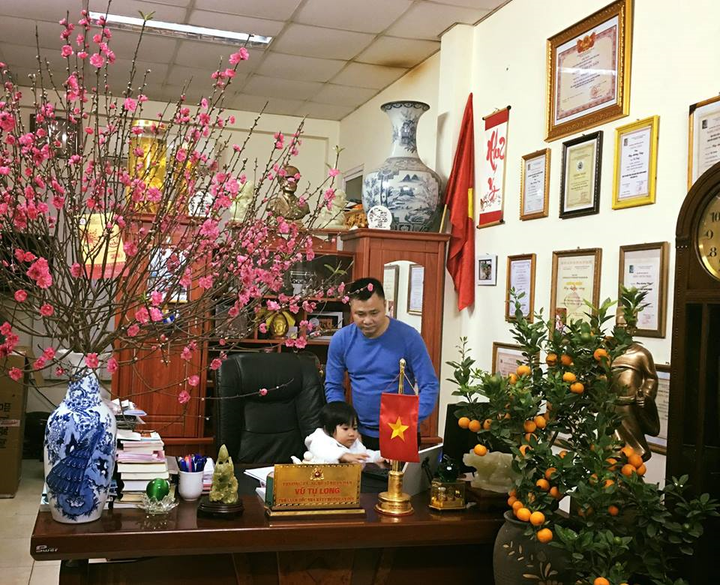 5 tiết lộ thú vị về Tự Long - 'Táo quân' duy nhất đeo quân hàm - 1