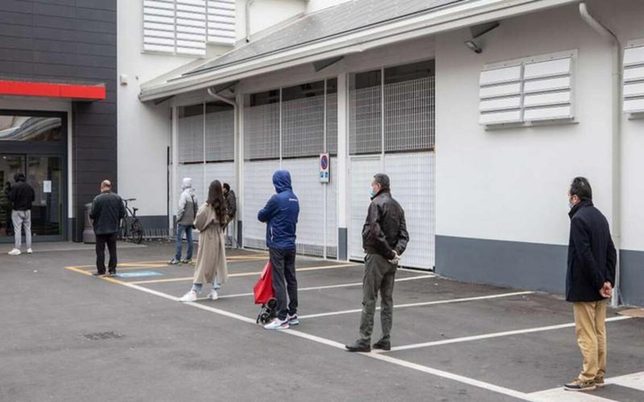 Chuyên gia chỉ cách để tránh bị lây nhiễm COVID-19 khi mua hàng online - 5