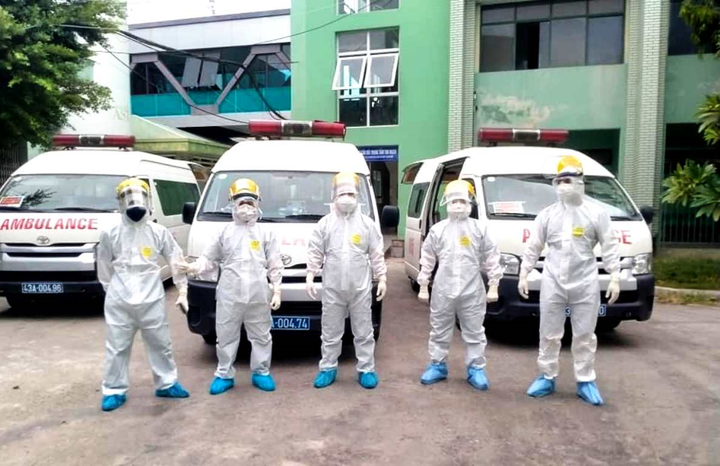 Thương trào nước mắt hình ảnh y bác sĩ Đà Nẵng kiệt sức giữa tâm dịch COVID-19 - 7