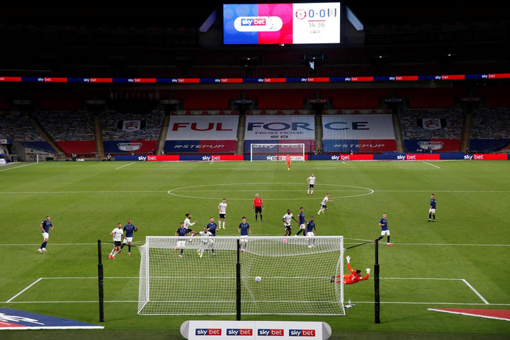 Thắng trận đấu đắt giá nhất thế giới, Fulham trở lại Ngoại Hạng Anh - 2