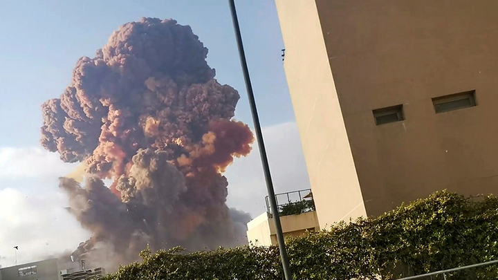 Nổ kinh hoàng ở Lebanon: Ai là chủ nhân 2.750 tấn ammonium nitrate? - 3