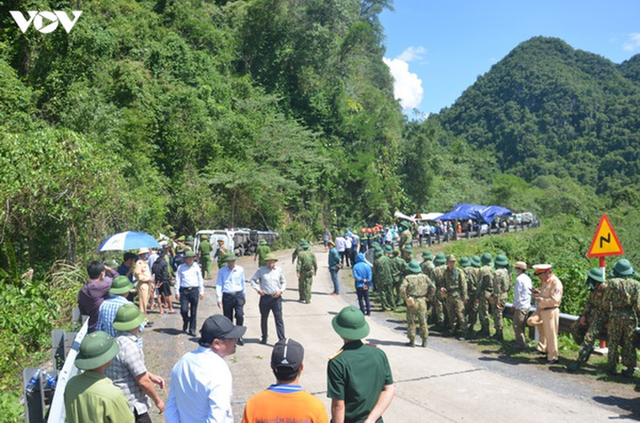 Xe khách gây tai nạn làm 15 người chết ở Quảng Bình: Khởi tố tài xế - 1