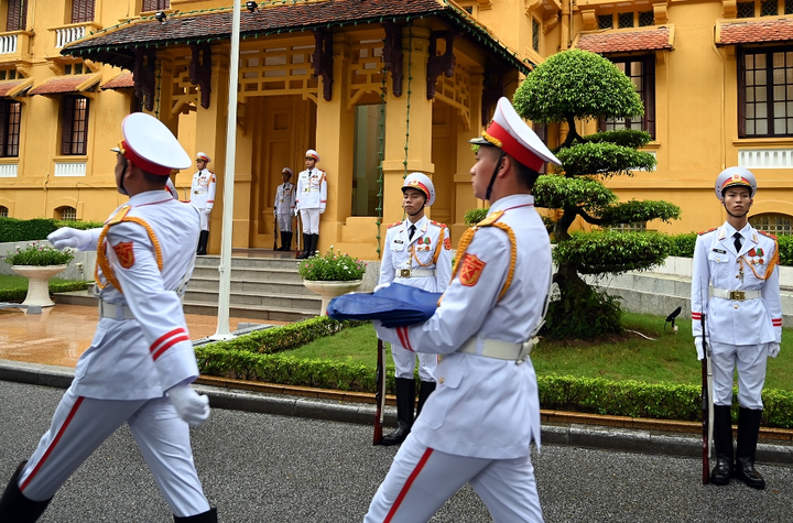 Lễ thượng cờ kỷ niệm 53 năm Ngày thành lập ASEAN - 3