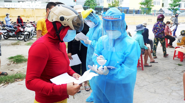 20 ca mắc COVID-19 ở Đà Nẵng: Có trẻ 1 tuổi, có người từng đi nhiều đám cưới - 2