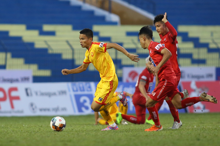 Nhận 1,5 triệu USD của FIFA, VFF có được chia cho CLB? - 1