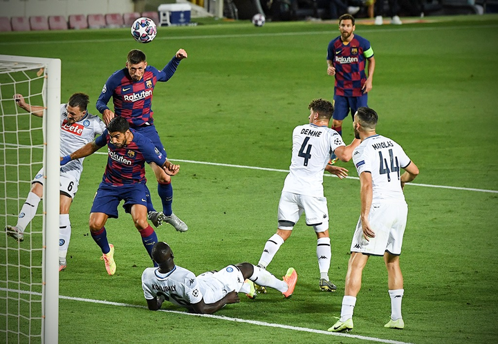 Kết quả cúp C1: Messi tỏa sáng, Barca vào tứ kết - 1